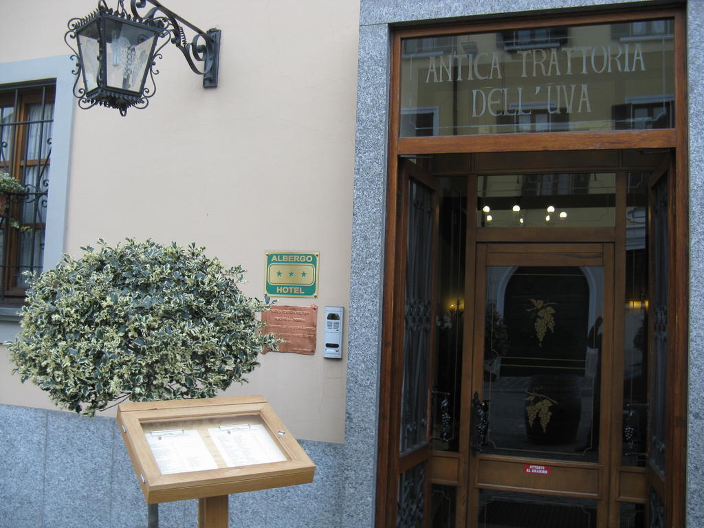 Antica Trattoria Dell'Uva Hotel Monza Exterior foto