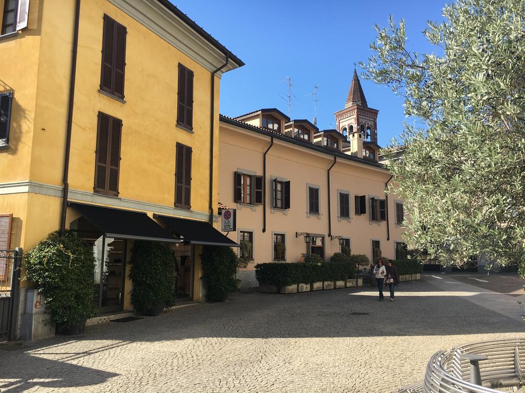 Antica Trattoria Dell'Uva Hotel Monza Exterior foto