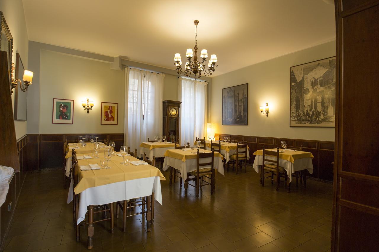 Antica Trattoria Dell'Uva Hotel Monza Exterior foto